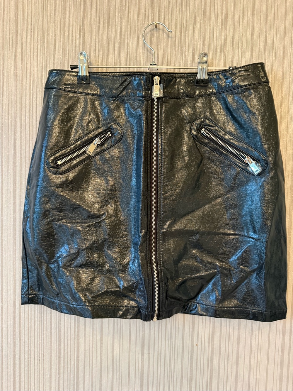 JustFab Black Faux Leather Zip-Front Mini Skirt